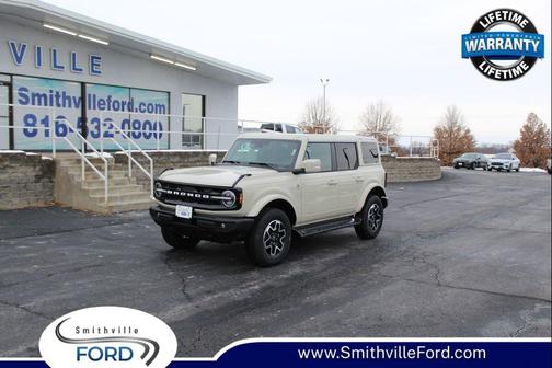 2025 Ford Bronco Outer Banks
