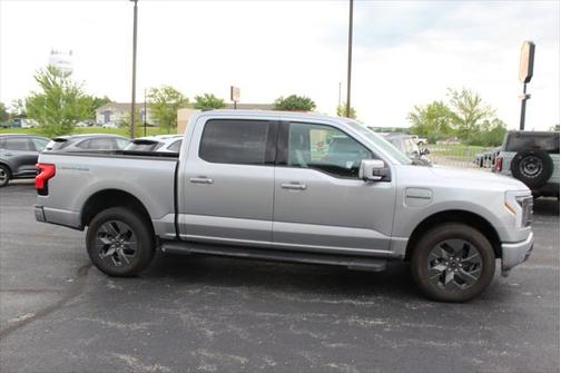 2023 Ford F-150 Lightning LARIAT
