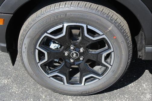 Shadow Black 2026 Ford Bronco Sport Outer Banks