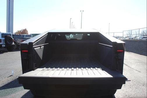 2024 Tesla Cybertruck Cyberbeast