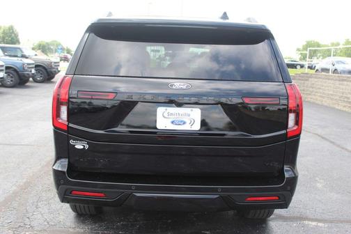 Agate Black Metallic 2026 Ford Expedition Max Platinum