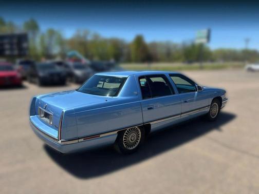 1994 Cadillac DeVille Base