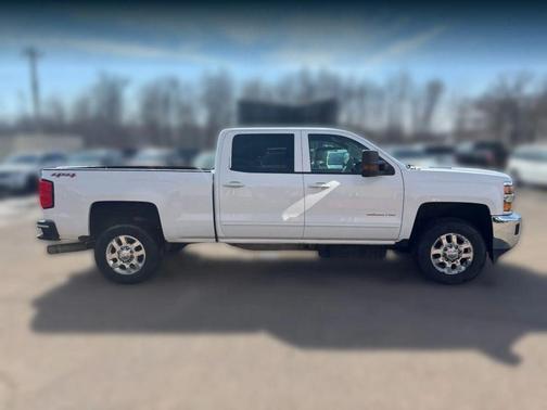 White 2015 Chevrolet Silverado 3500 LT