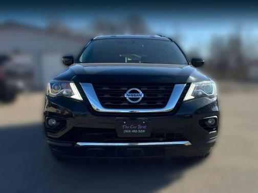 Magnetic Black 2018 Nissan Pathfinder SV