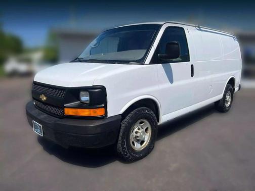 Summit White 2015 Chevrolet Express 2500 Work Van