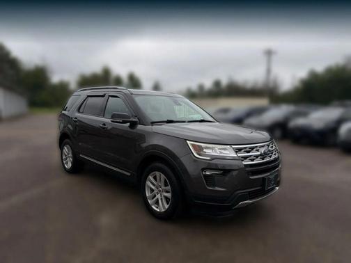 Gray 2018 Ford Explorer XLT