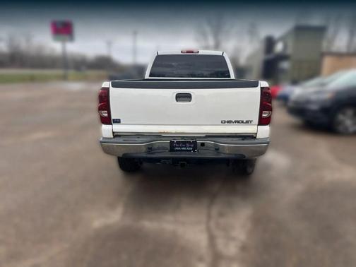 Summit White 2003 Chevrolet Silverado 2500 LS H/D