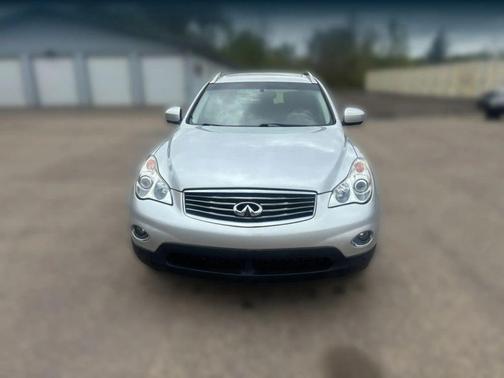 Liquid Platinum 2015 INFINITI QX50 Journey