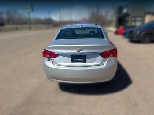 Silver Ice Metallic 2017 Chevrolet Impala 1LT