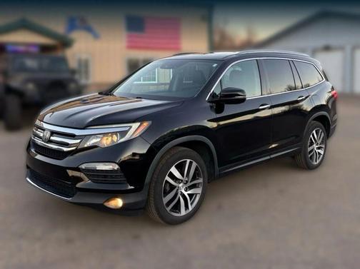 Crystal Black Pearl 2016 Honda Pilot Touring