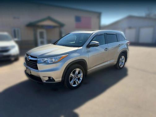 Tan 2016 Toyota Highlander Limited