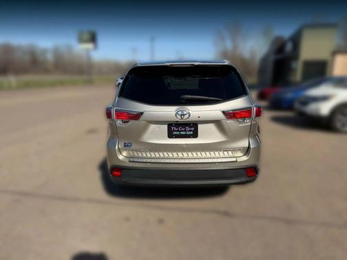 Tan 2016 Toyota Highlander Limited