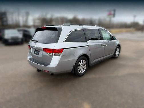 Lunar Silver Metallic 2016 Honda Odyssey EX-L