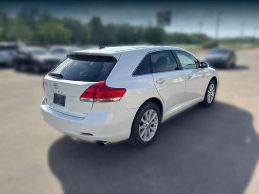 Blizzard Pearl 2011 Toyota Venza Base