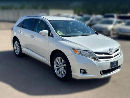 Blizzard Pearl 2015 Toyota Venza XLE