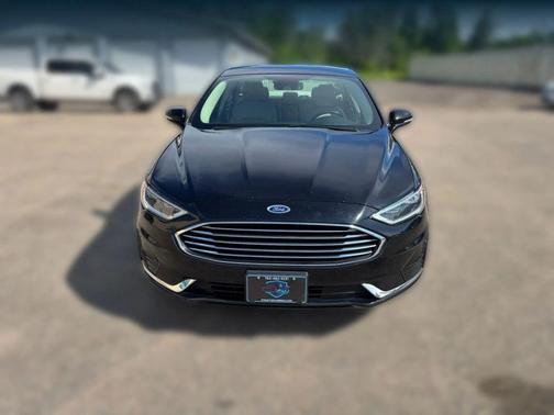 Black 2019 Ford Fusion Hybrid SEL