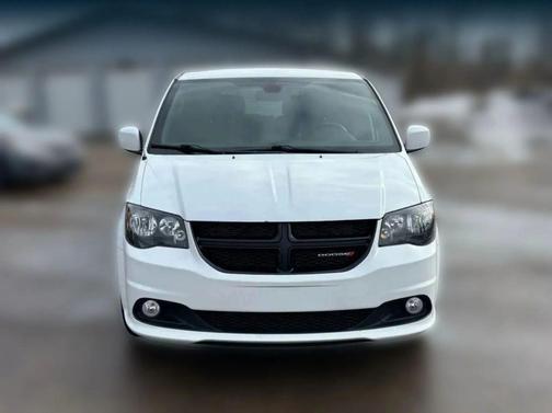 White Knuckle Clearcoat 2018 Dodge Grand Caravan SXT