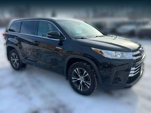 Midnight Black Metallic 2018 Toyota Highlander Hybrid LE