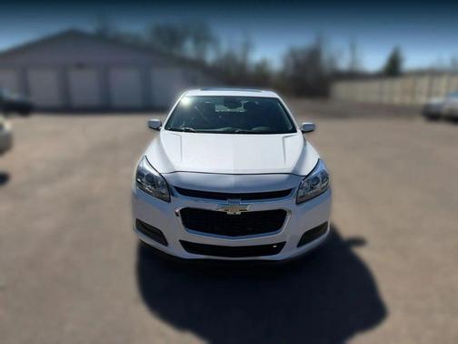 Iridescent Pearl Tricoat 2016 Chevrolet Malibu Limited LT