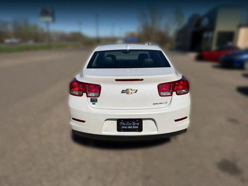 Iridescent Pearl Tricoat 2016 Chevrolet Malibu Limited LT