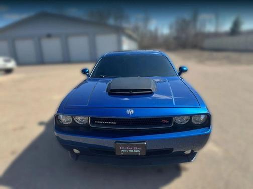 Deep Water Blue Pearlcoat 2010 Dodge Challenger R/T