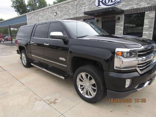 Black 2018 Chevrolet Silverado 1500 High Country