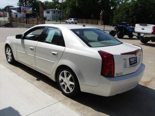 2004 Cadillac CTS Base