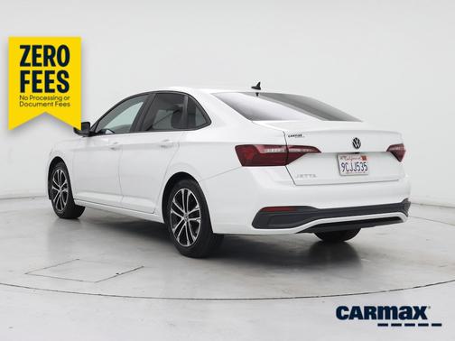 White 2022 Volkswagen Jetta Sport