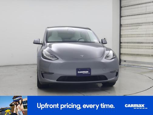 Silver 2024 Tesla Model Y Long Range