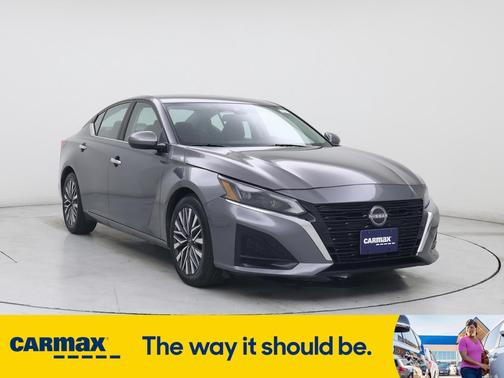 2023 Nissan Altima SV