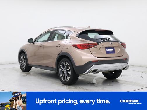 2018 INFINITI QX30 Premium