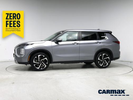 Gray 2024 Mitsubishi Outlander SE