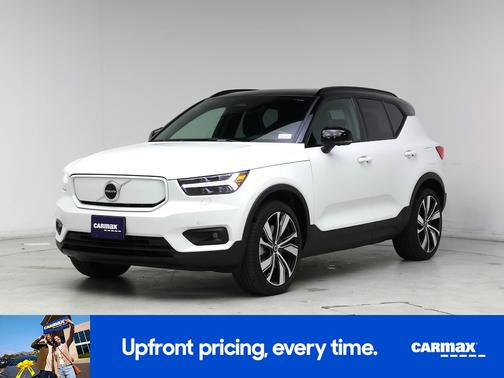 White 2021 Volvo XC40 Recharge Pure Electric P8 R-Design