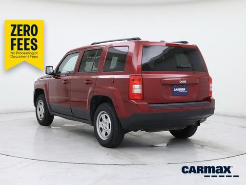 Red 2016 Jeep Patriot Sport