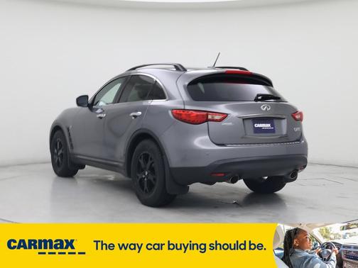 2016 INFINITI QX70