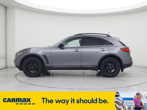 2016 INFINITI QX70