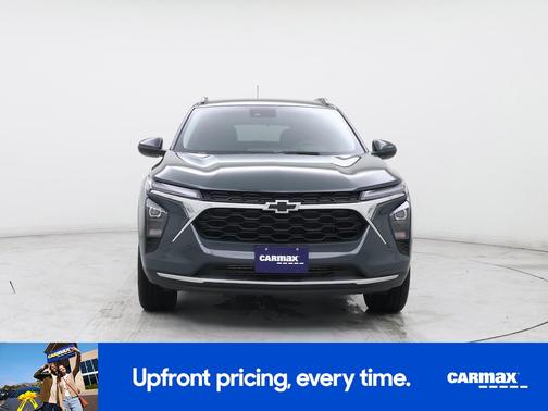 Gray 2025 Chevrolet Trax LT