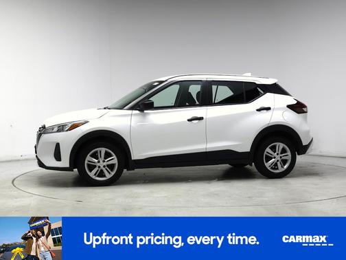 White 2024 Nissan Kicks S