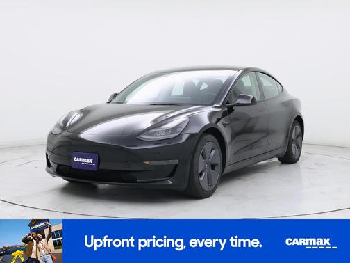 Black 2023 Tesla Model 3