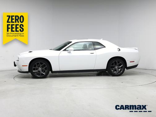 White 2019 Dodge Challenger SXT Plus