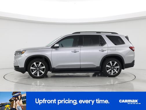 Silver 2025 Honda Pilot Touring