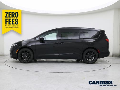 Black 2025 Chrysler Pacifica Limited