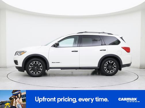 2020 Nissan Pathfinder SV