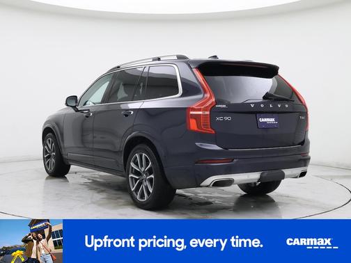 2016 Volvo XC90 T6 Momentum