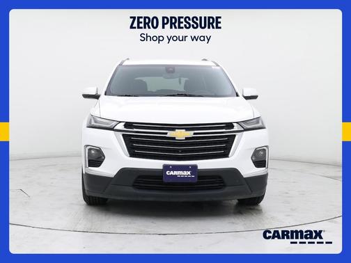 White 2023 Chevrolet Traverse LT Leather