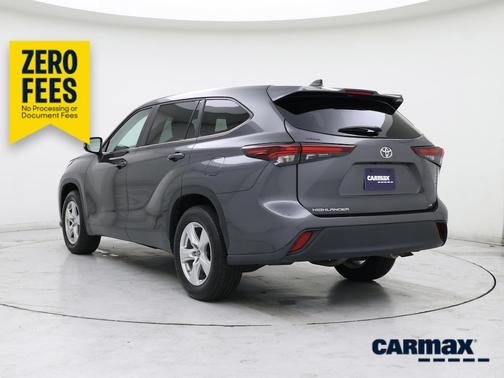 Gray 2025 Toyota Highlander LE