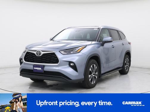 Blue 2024 Toyota Highlander XLE