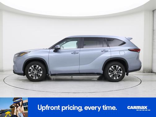 Blue 2024 Toyota Highlander XLE