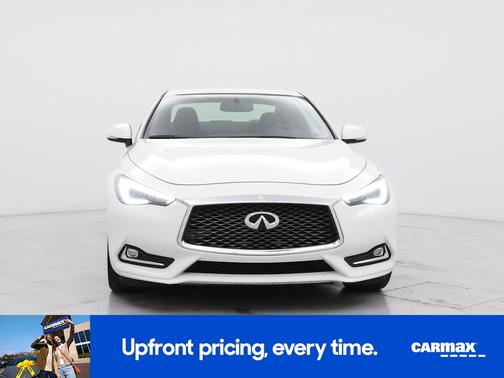 2017 INFINITI Q60 Premium