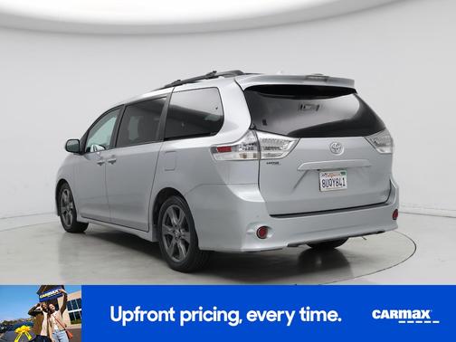 Silver 2020 Toyota Sienna SE Premium
